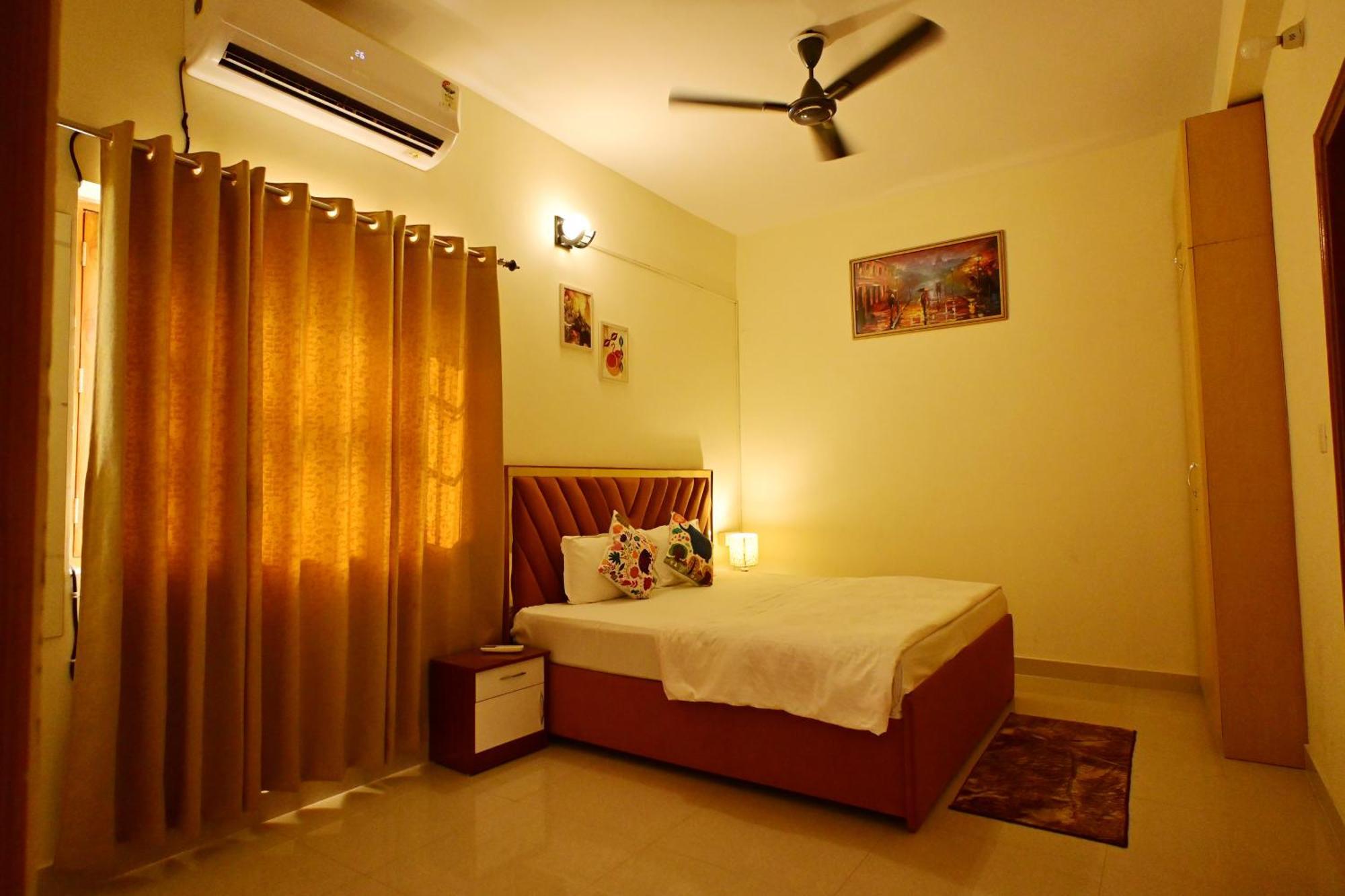 Zoomstay - 3Bhk Apartments Varanasi Esterno foto