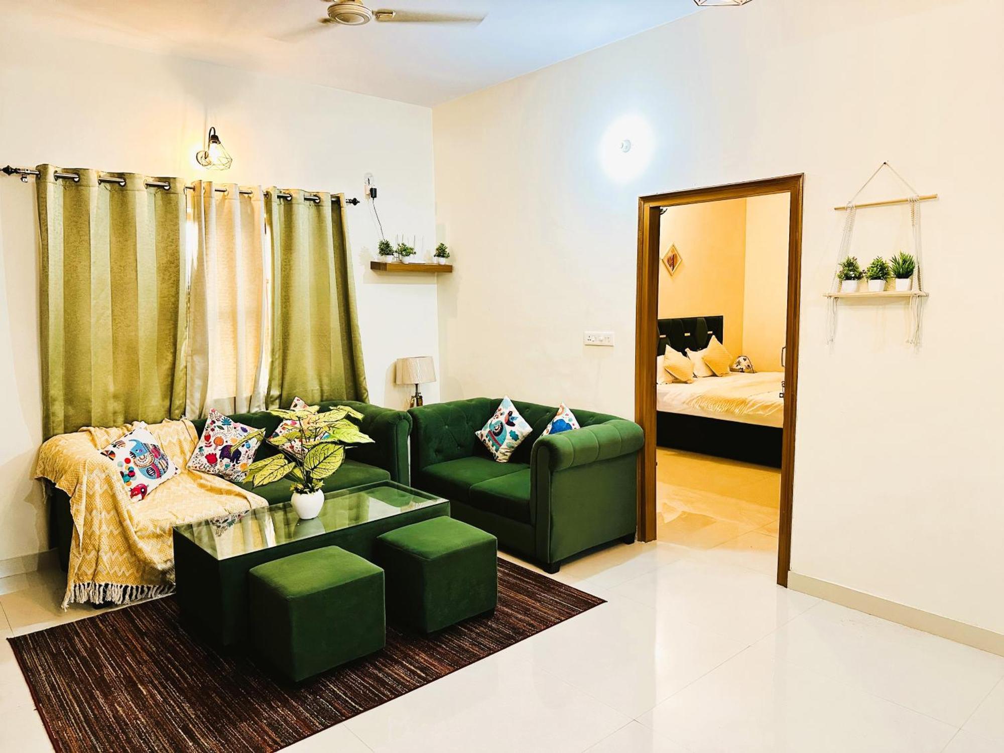 Zoomstay - 3Bhk Apartments Varanasi Esterno foto