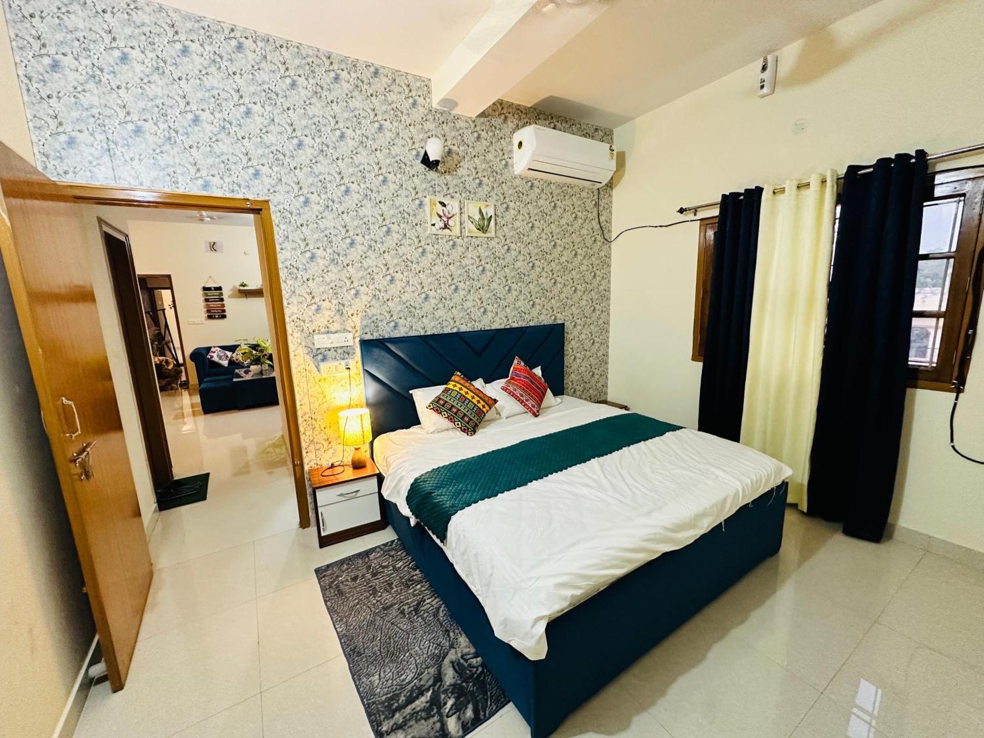 Zoomstay - 3Bhk Apartments Varanasi Esterno foto