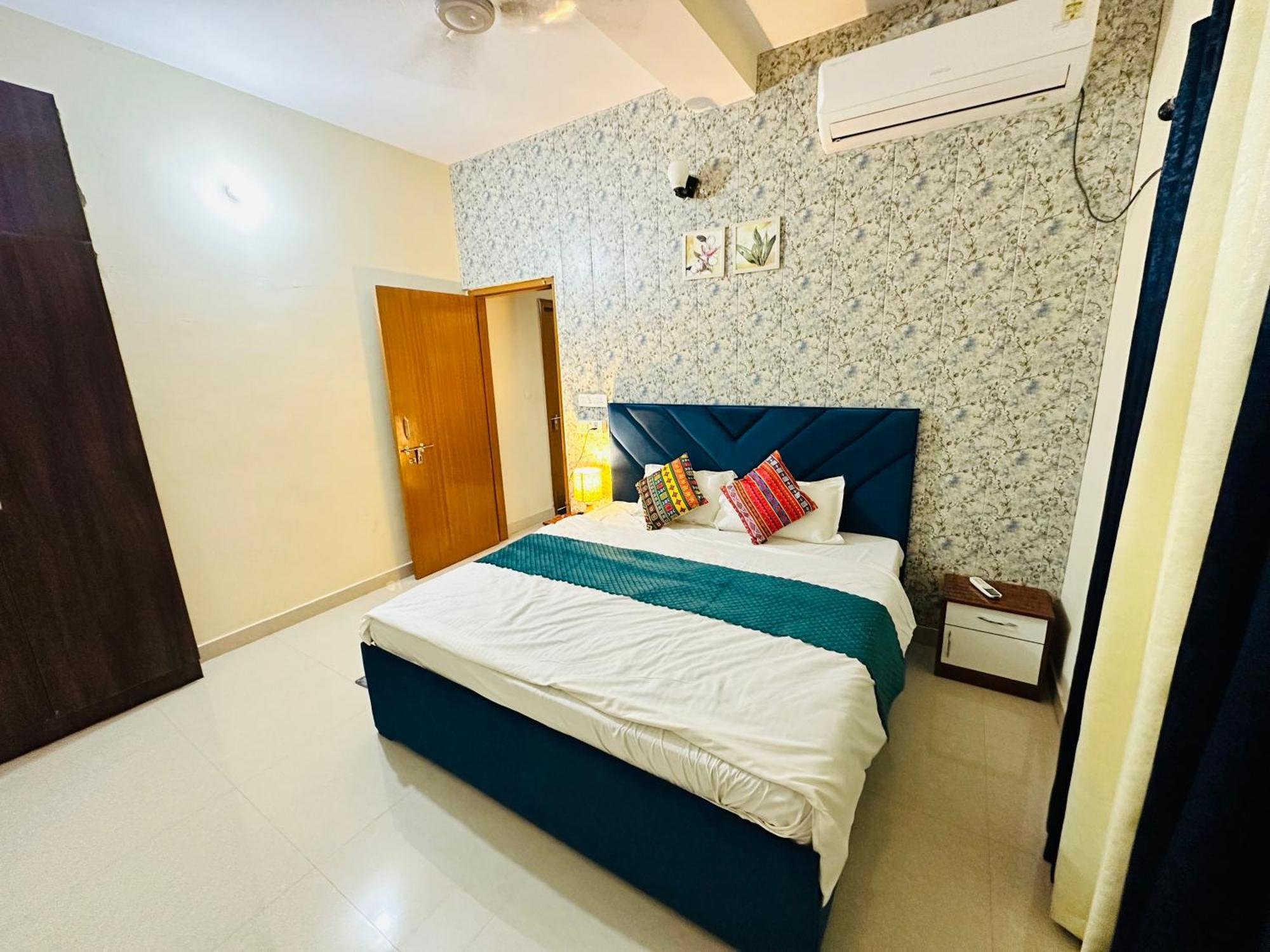 Zoomstay - 3Bhk Apartments Varanasi Esterno foto