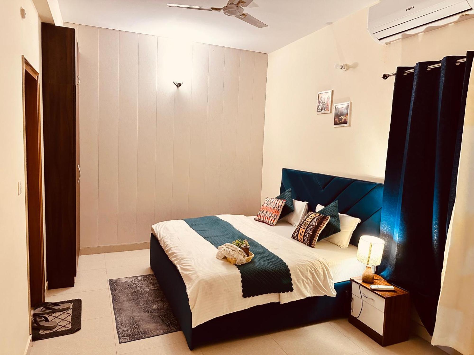 Zoomstay - 3Bhk Apartments Varanasi Esterno foto
