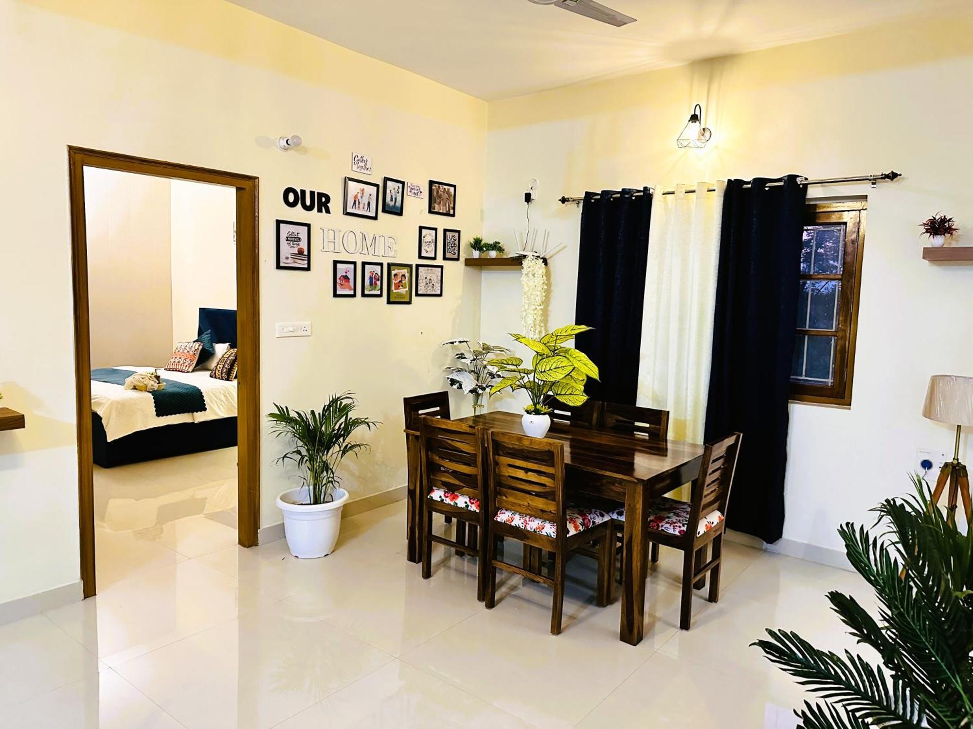 Zoomstay - 3Bhk Apartments Varanasi Esterno foto