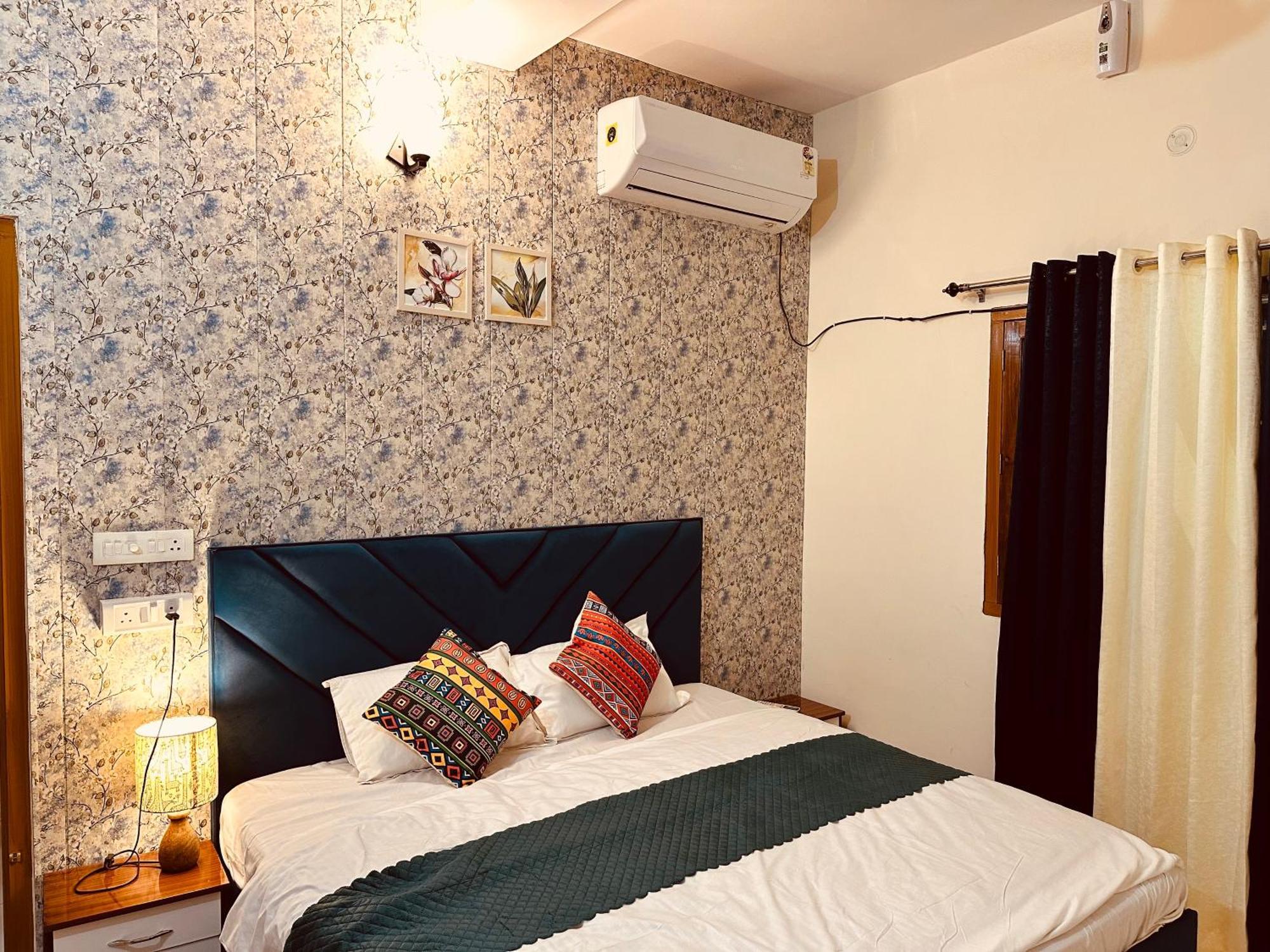 Zoomstay - 3Bhk Apartments Varanasi Esterno foto